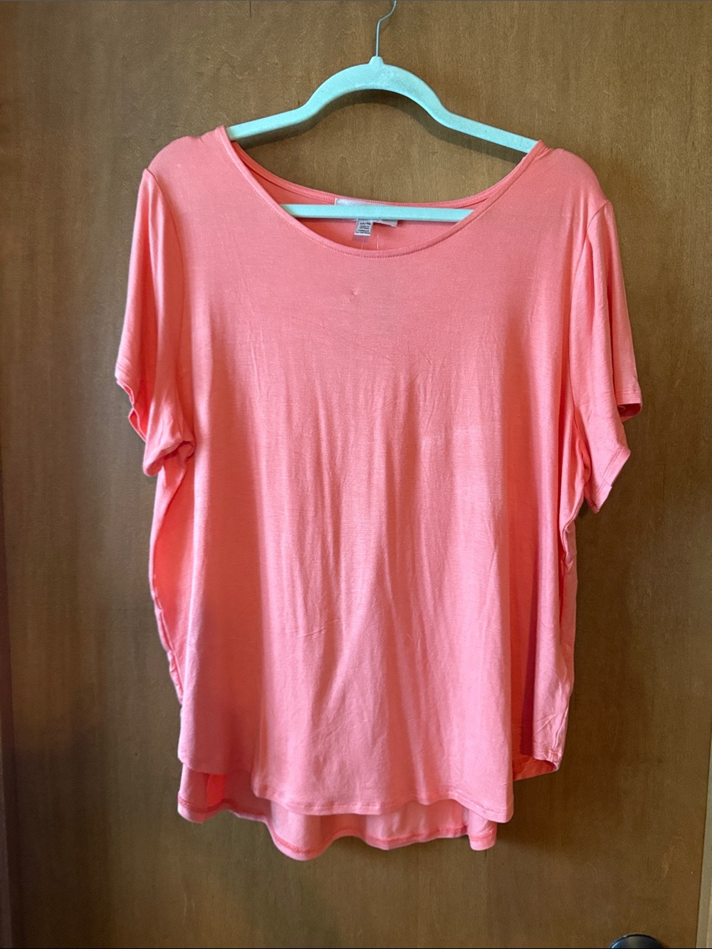 NWT Women's Coral Short Sleeve Tee